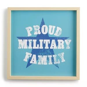 Wall Art: Veteran Wall Art “PROUD MILITARY FAMILY” Wall Decor